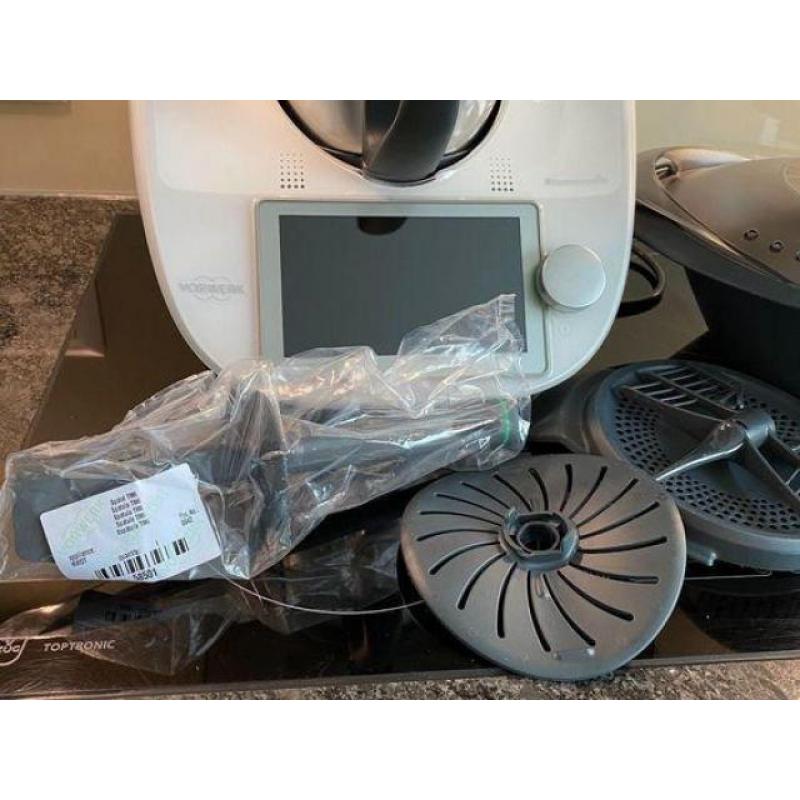 Thermomix TM6 NEU inklusive viel Zubehör